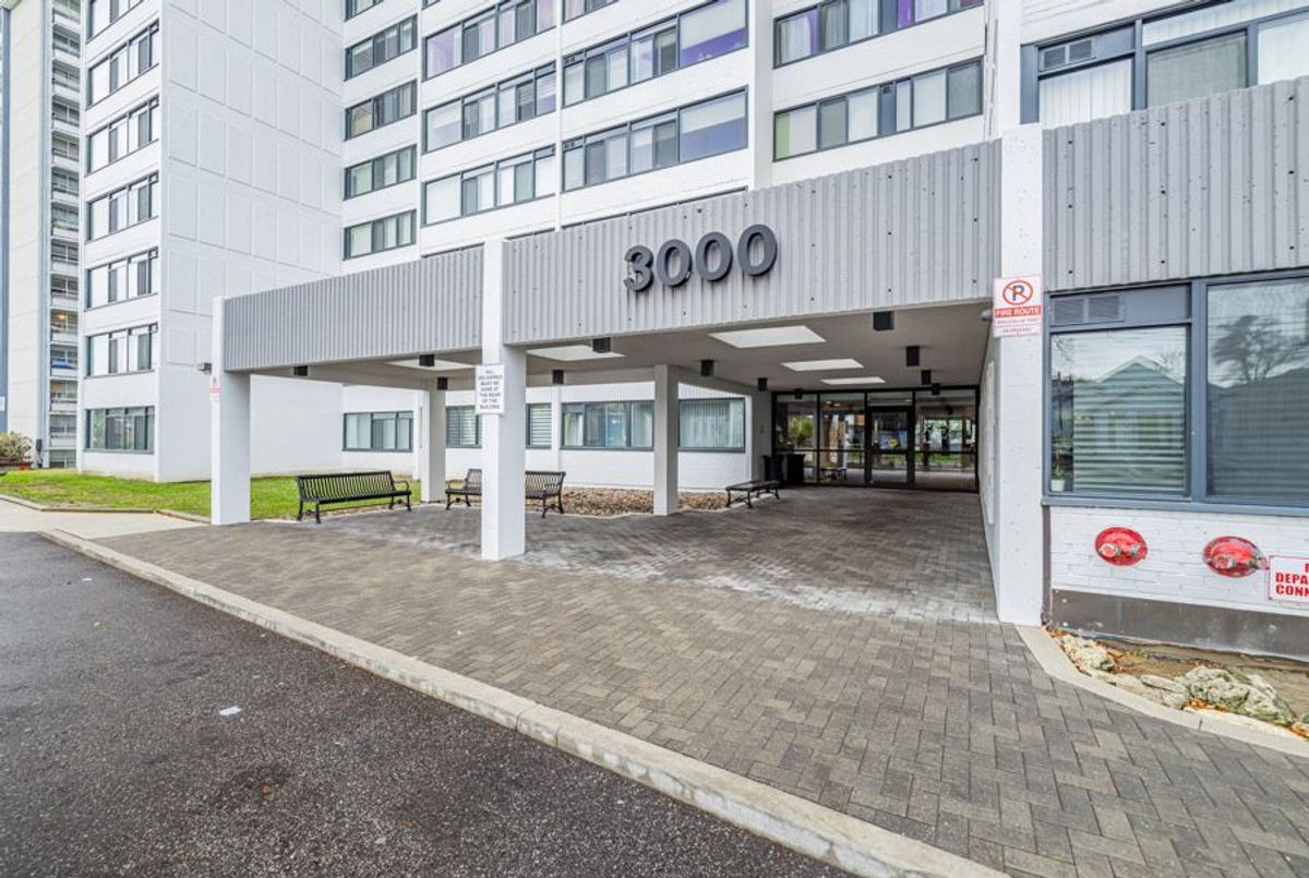 3000 Bathurst Street Toronto 3000 Bathurst Street Toronto