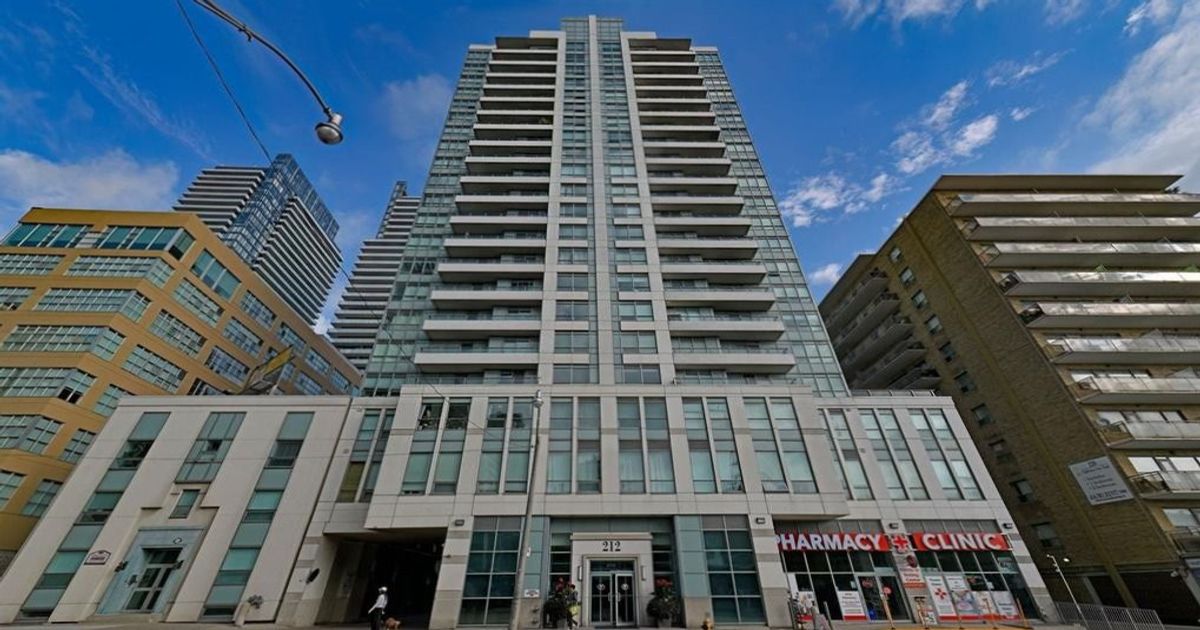 212 Eglinton Avenue E Toronto