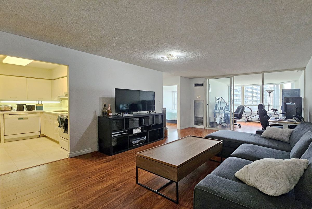 30 Greenfield Avenue Toronto 30 Greenfield Avenue Toronto