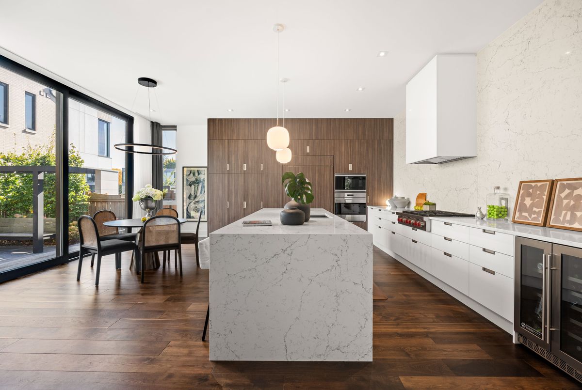 15 Fairmeadow Avenue Toronto 15 Fairmeadow Avenue Toronto