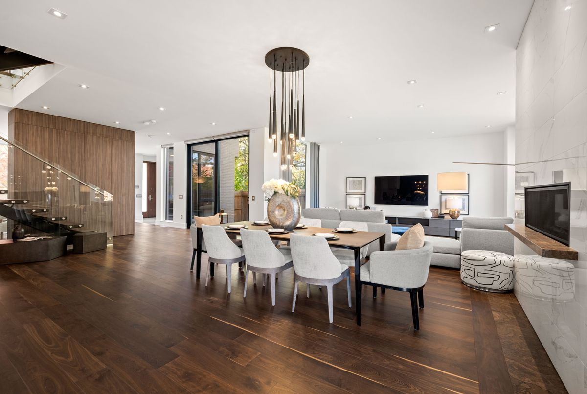 15 Fairmeadow Avenue Toronto 15 Fairmeadow Avenue Toronto