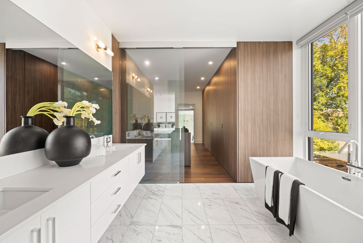 15 Fairmeadow Avenue Toronto 15 Fairmeadow Avenue Toronto