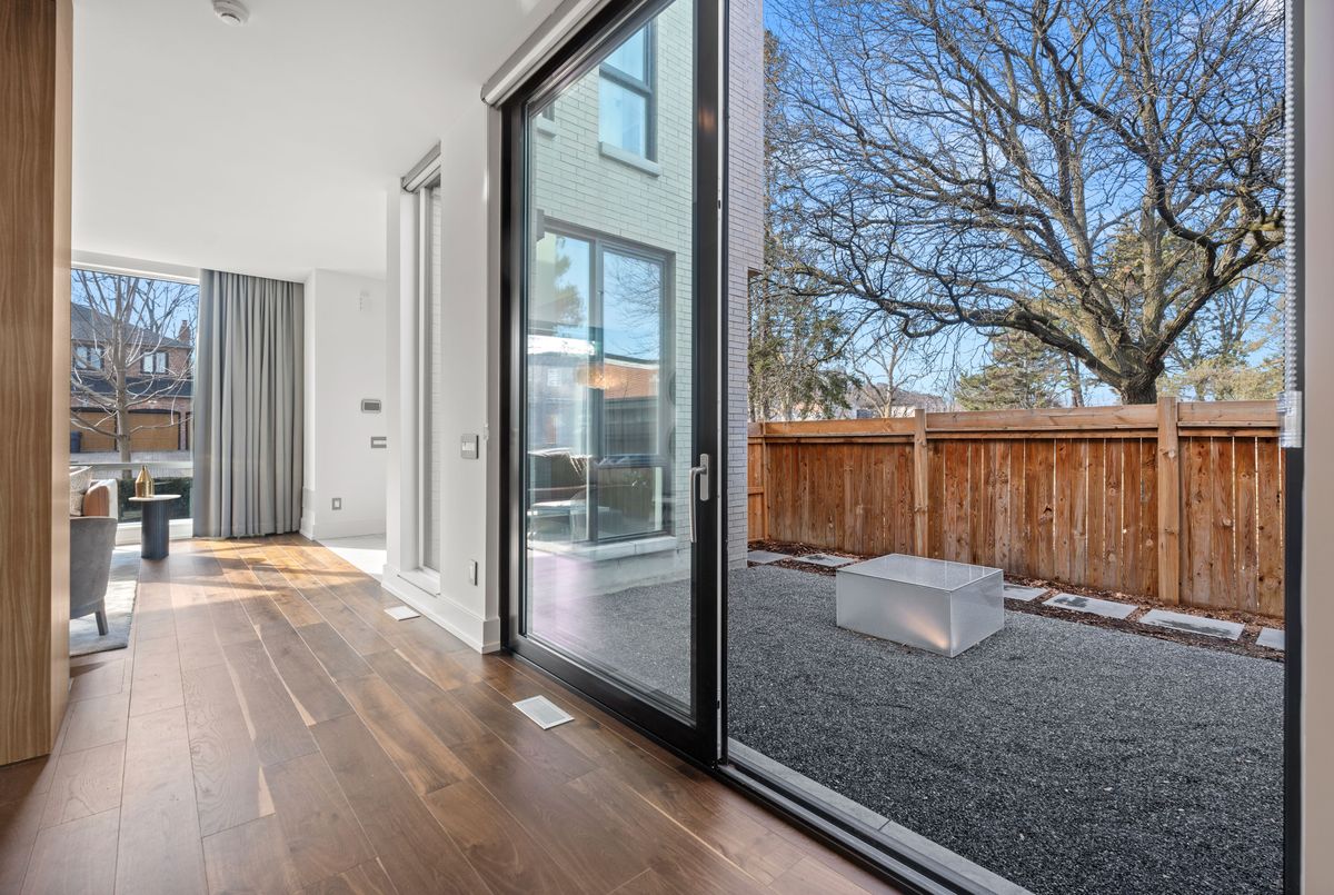 15 Fairmeadow Avenue Toronto 15 Fairmeadow Avenue Toronto