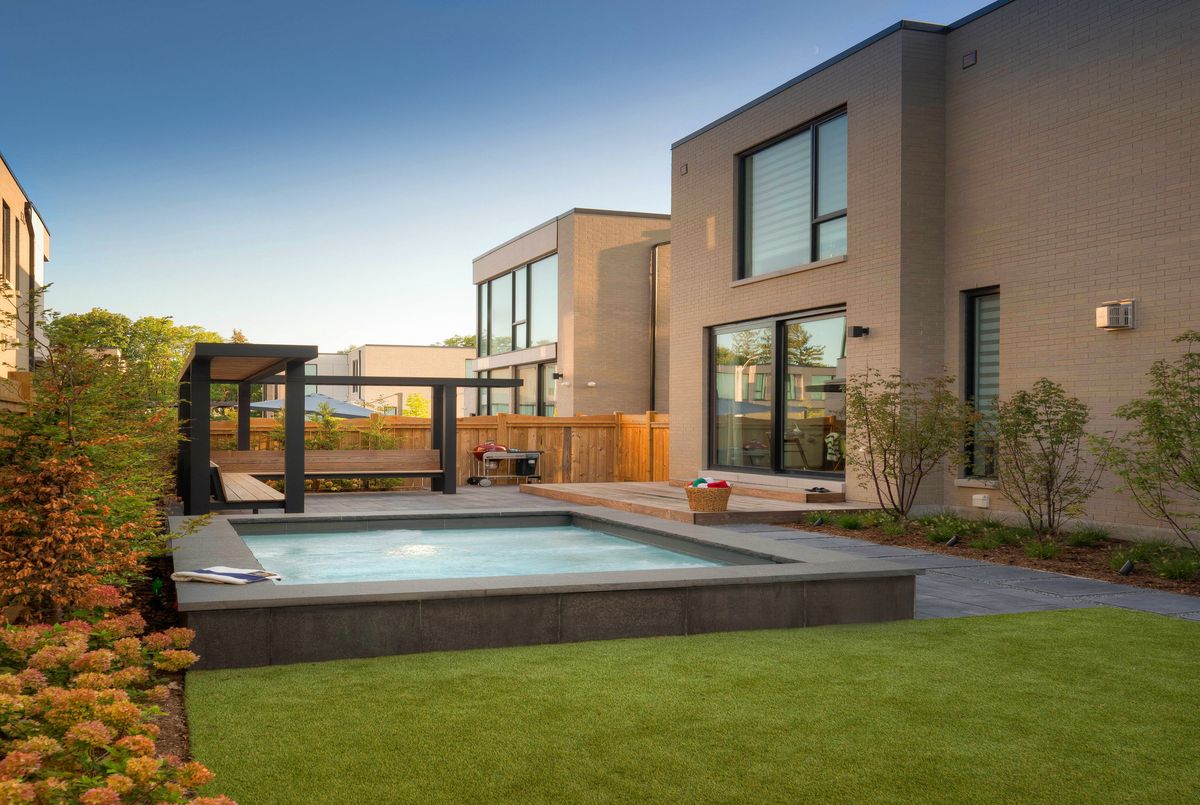 15 Fairmeadow Avenue Toronto 15 Fairmeadow Avenue Toronto