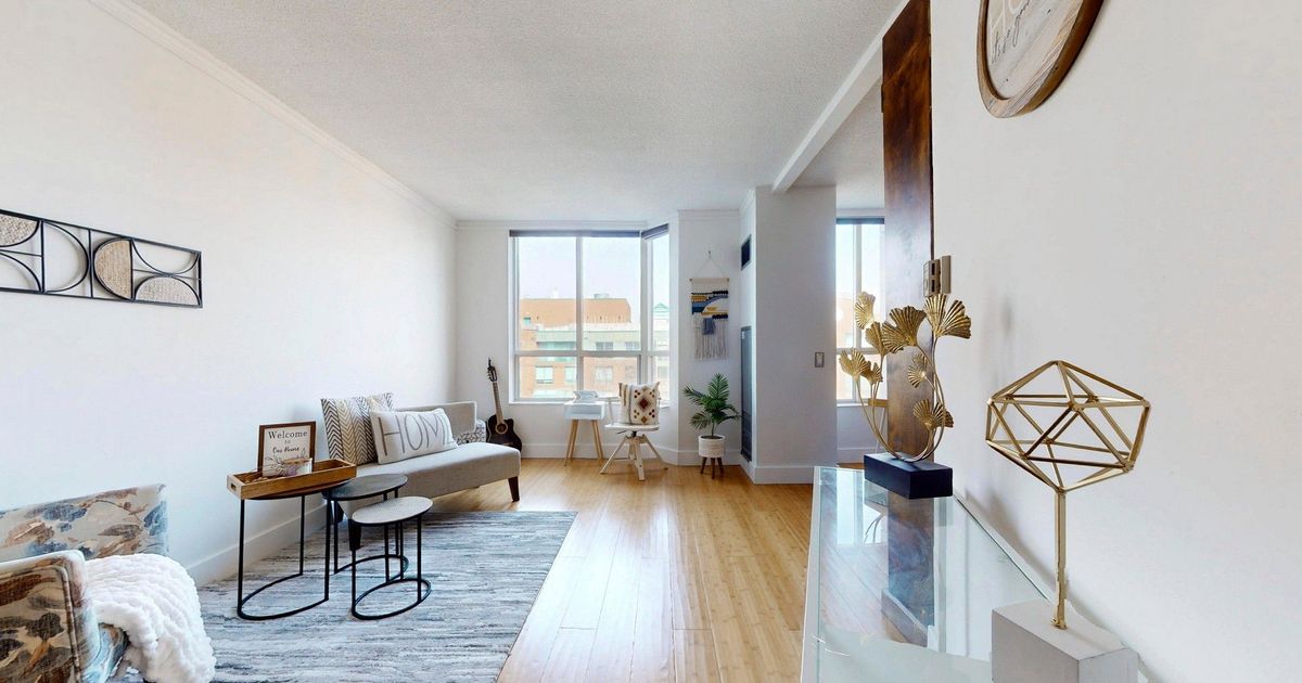 284 Bloor Street Toronto