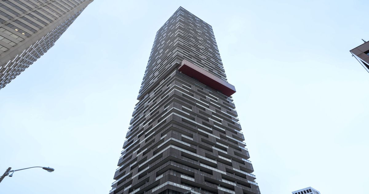 8 Eglinton Avenue E Toronto