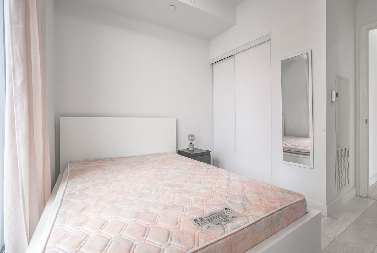 8 Eglinton Avenue E Toronto 8 Eglinton Avenue E Toronto