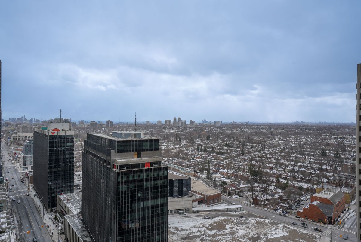 8 Eglinton Avenue E Toronto 8 Eglinton Avenue E Toronto