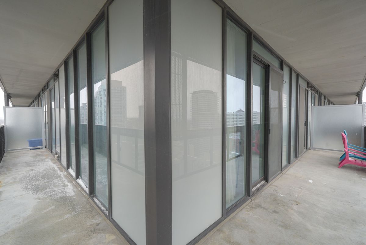 8 Eglinton Avenue E Toronto 8 Eglinton Avenue E Toronto