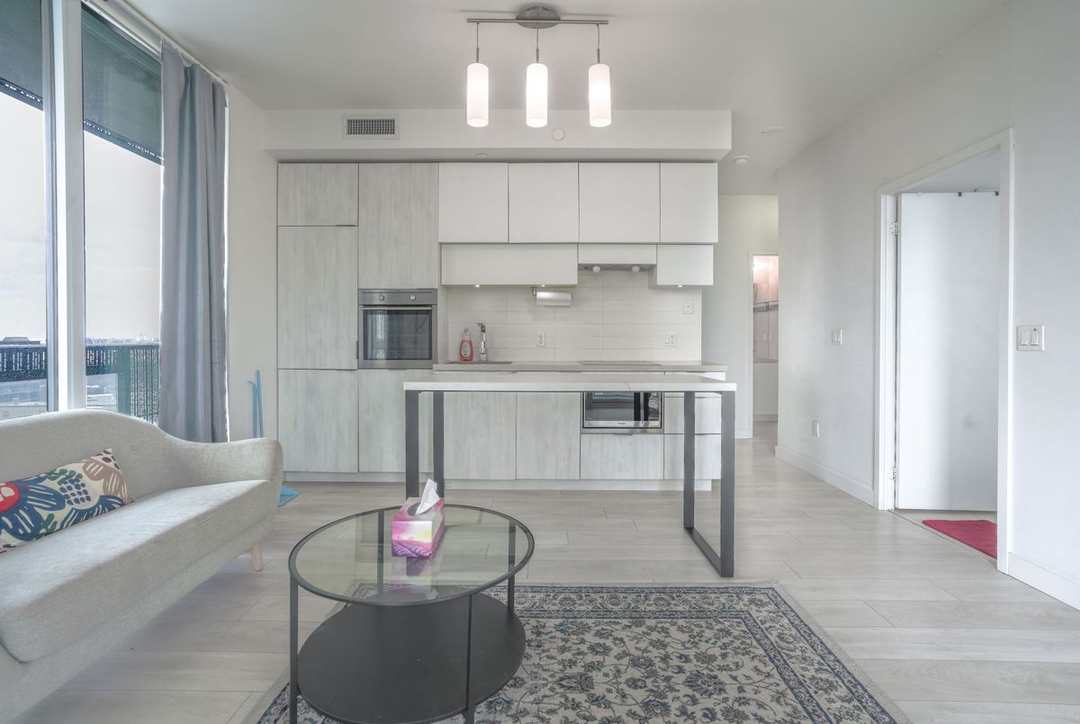 8 Eglinton Avenue E Toronto 8 Eglinton Avenue E Toronto