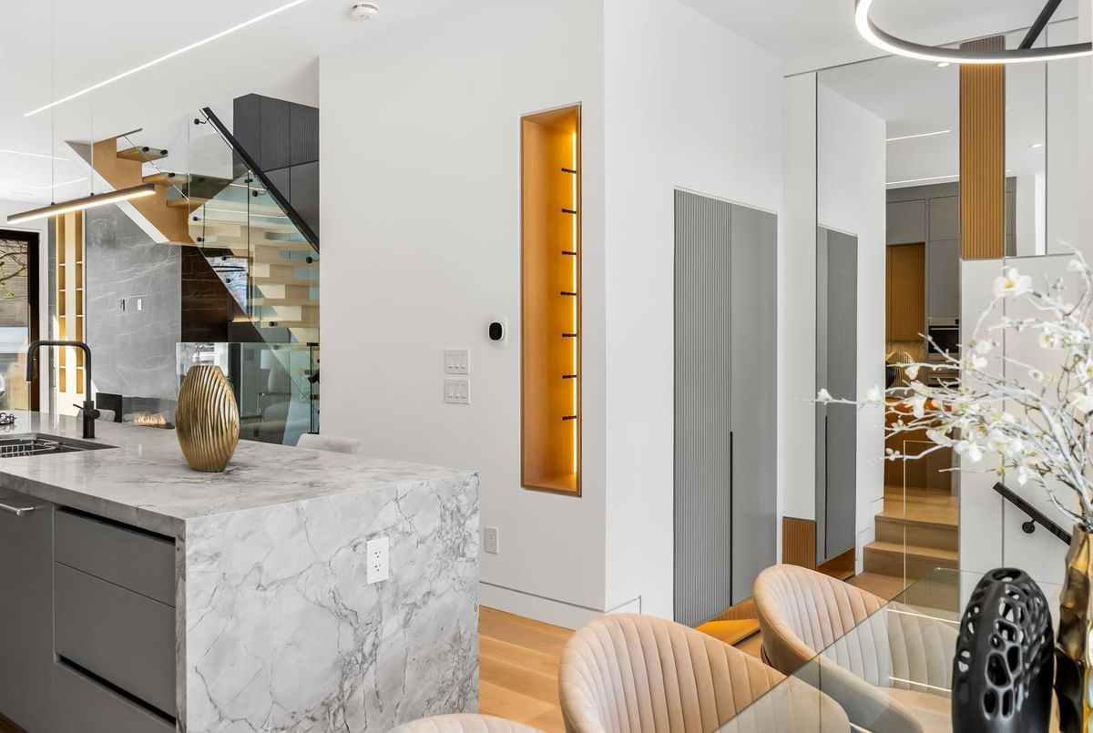 74B Rathnelly Avenue Toronto 74B Rathnelly Avenue Toronto