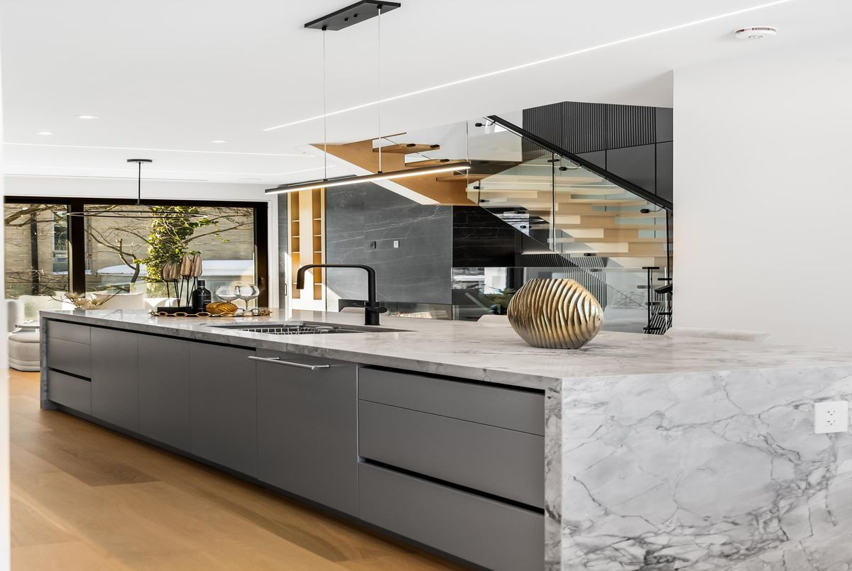 74B Rathnelly Avenue Toronto 74B Rathnelly Avenue Toronto