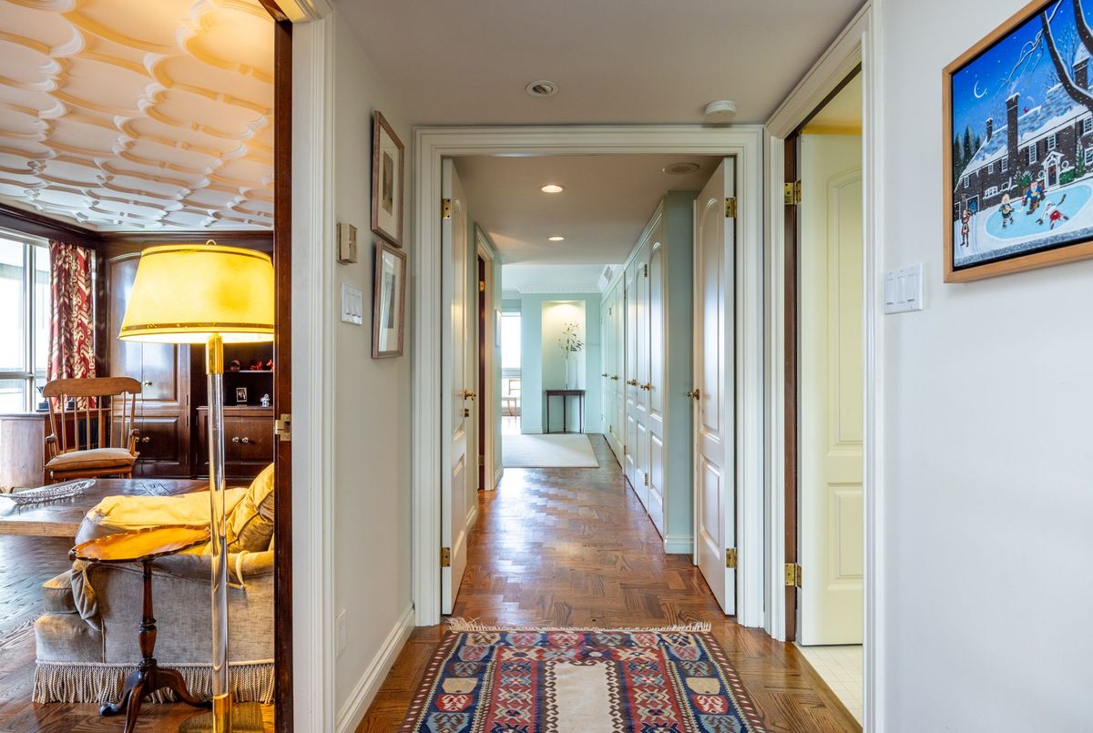 63 St Clair Avenue W Toronto 63 St Clair Avenue W Toronto