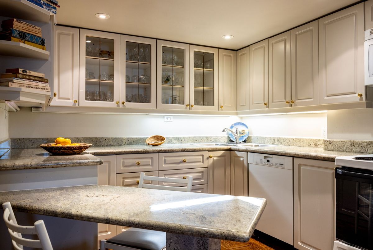 63 St Clair Avenue W Toronto 63 St Clair Avenue W Toronto