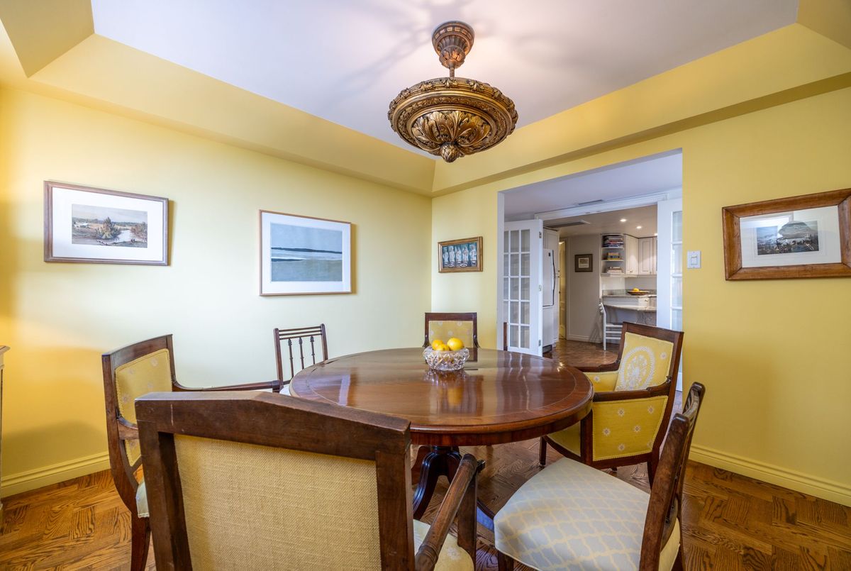 63 St Clair Avenue W Toronto 63 St Clair Avenue W Toronto