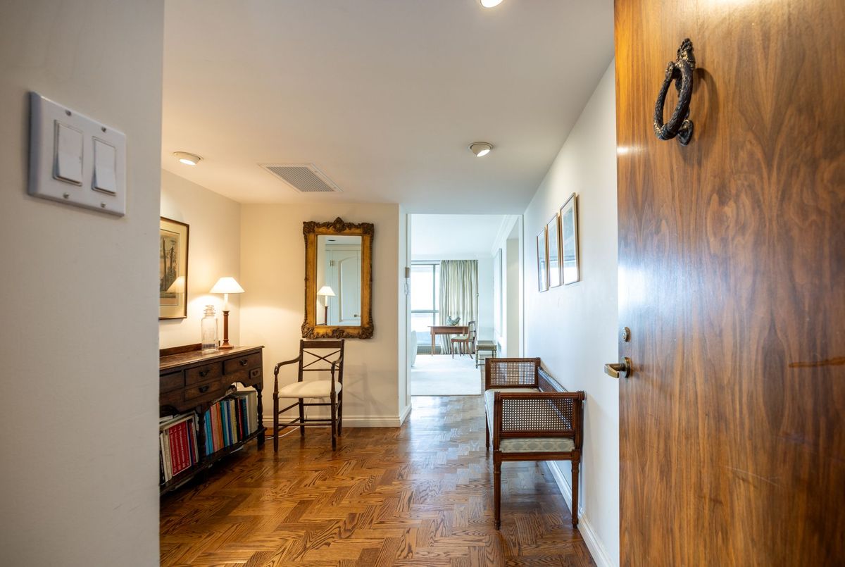 63 St Clair Avenue W Toronto 63 St Clair Avenue W Toronto