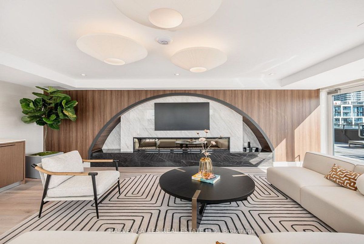 8 Manor Road W Toronto 8 Manor Road W Toronto