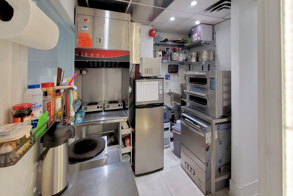 909 Yonge Street Toronto 909 Yonge Street Toronto