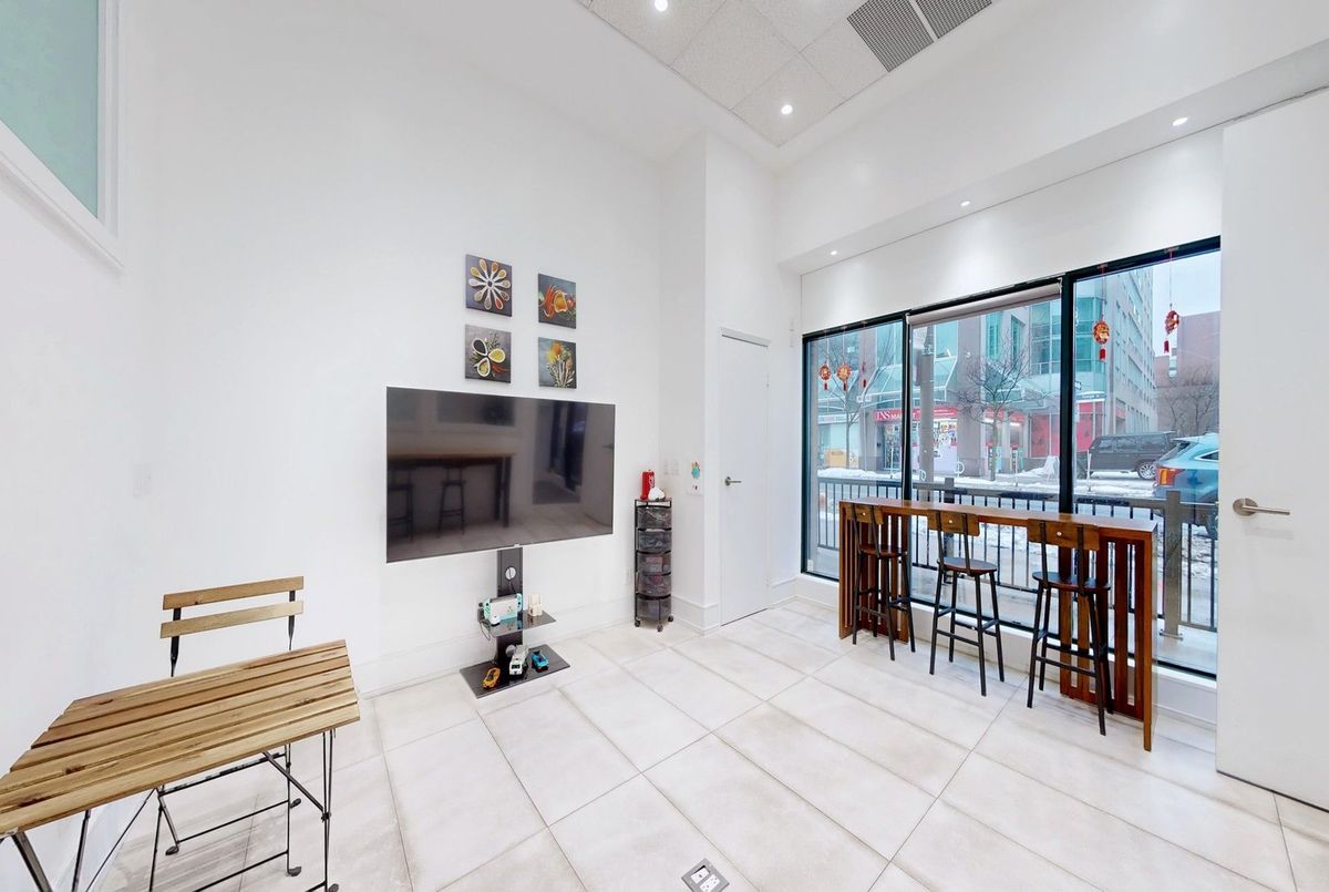 909 Yonge Street Toronto 909 Yonge Street Toronto