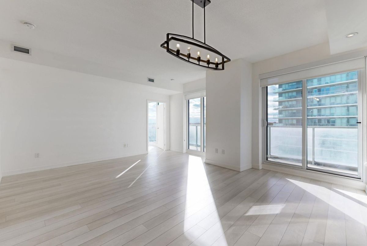 117 Mcmahon Drive Toronto 117 Mcmahon Drive Toronto