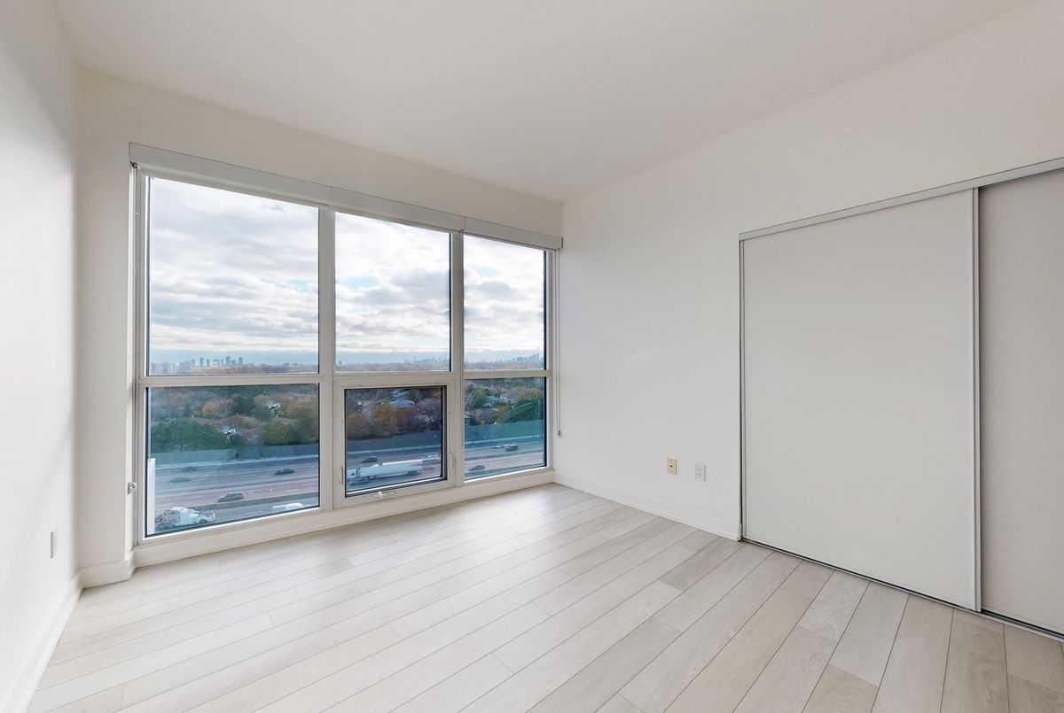 117 Mcmahon Drive Toronto 117 Mcmahon Drive Toronto