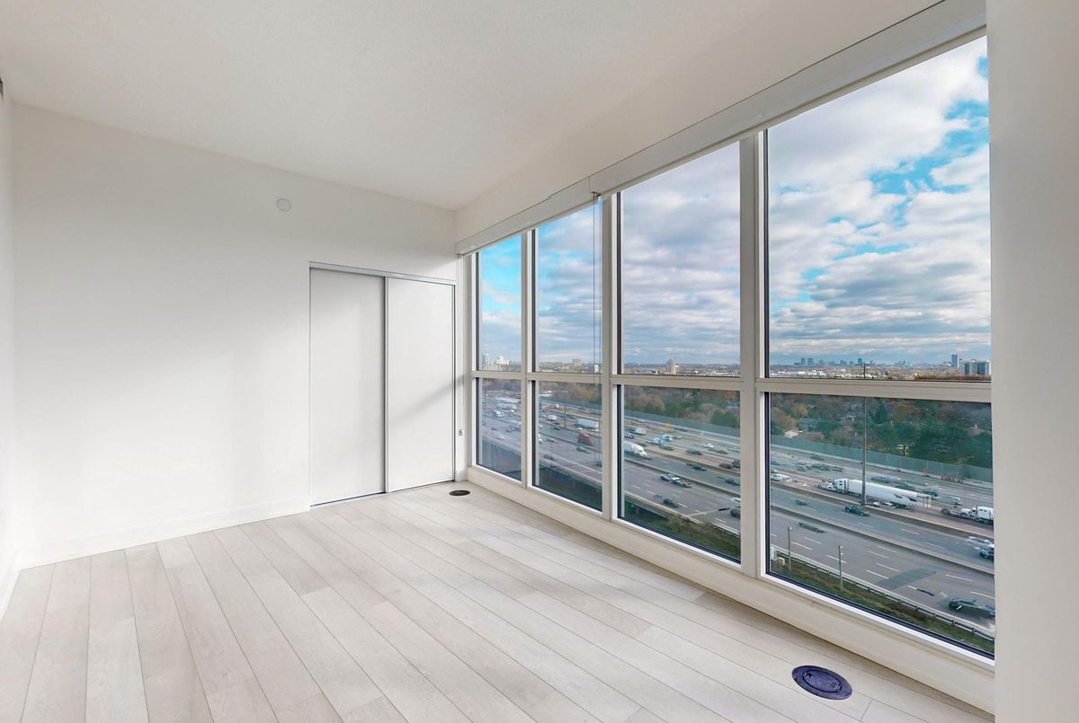 117 Mcmahon Drive Toronto 117 Mcmahon Drive Toronto