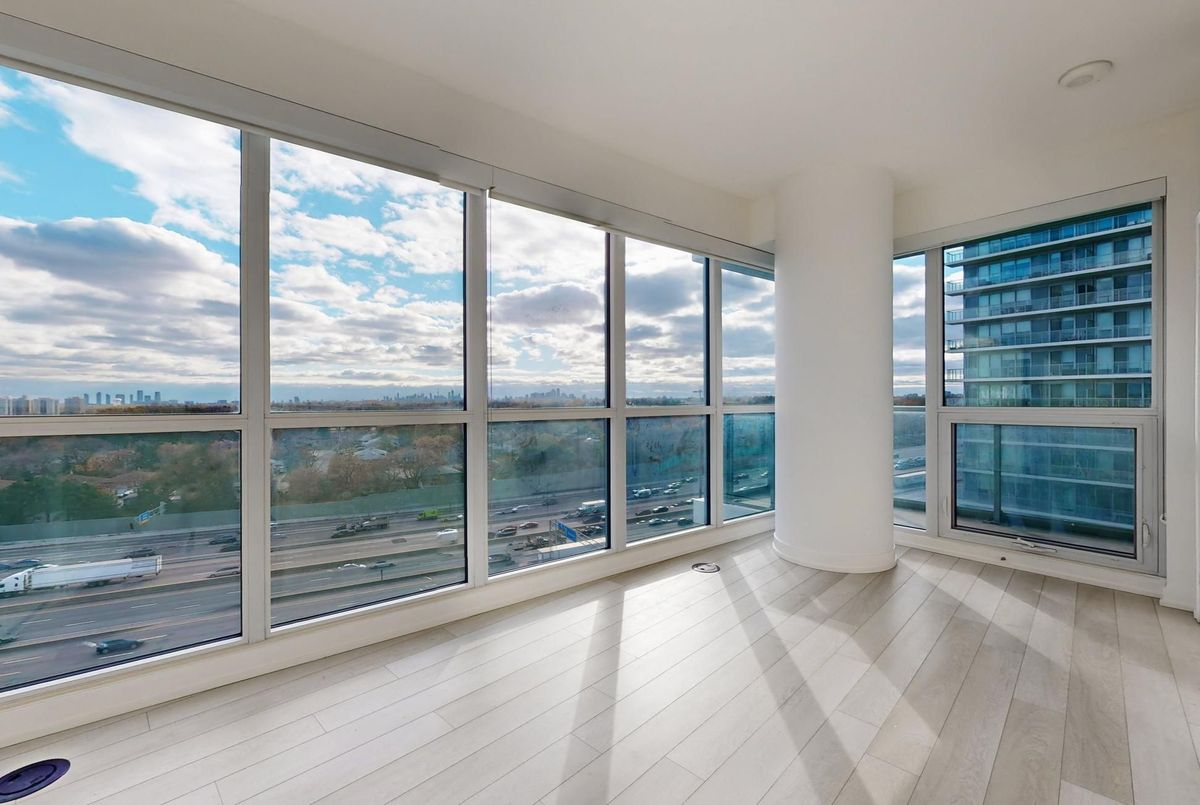 117 Mcmahon Drive Toronto 117 Mcmahon Drive Toronto