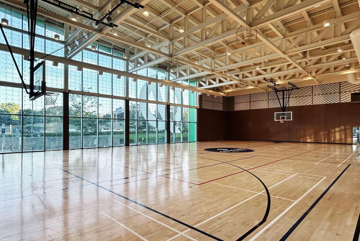 117 Mcmahon Drive Toronto 117 Mcmahon Drive Toronto