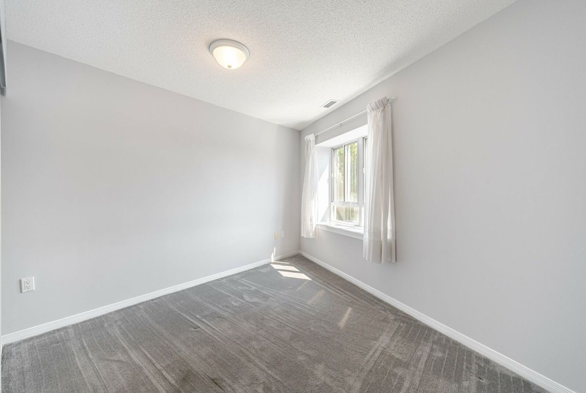 1387 Bayview Avenue Toronto 1387 Bayview Avenue Toronto