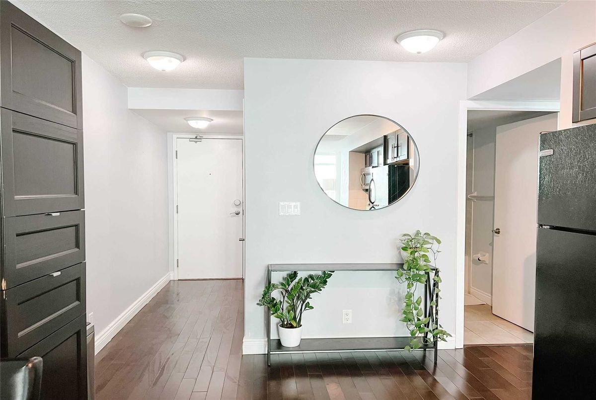 600 Fleet Street Toronto 600 Fleet Street Toronto