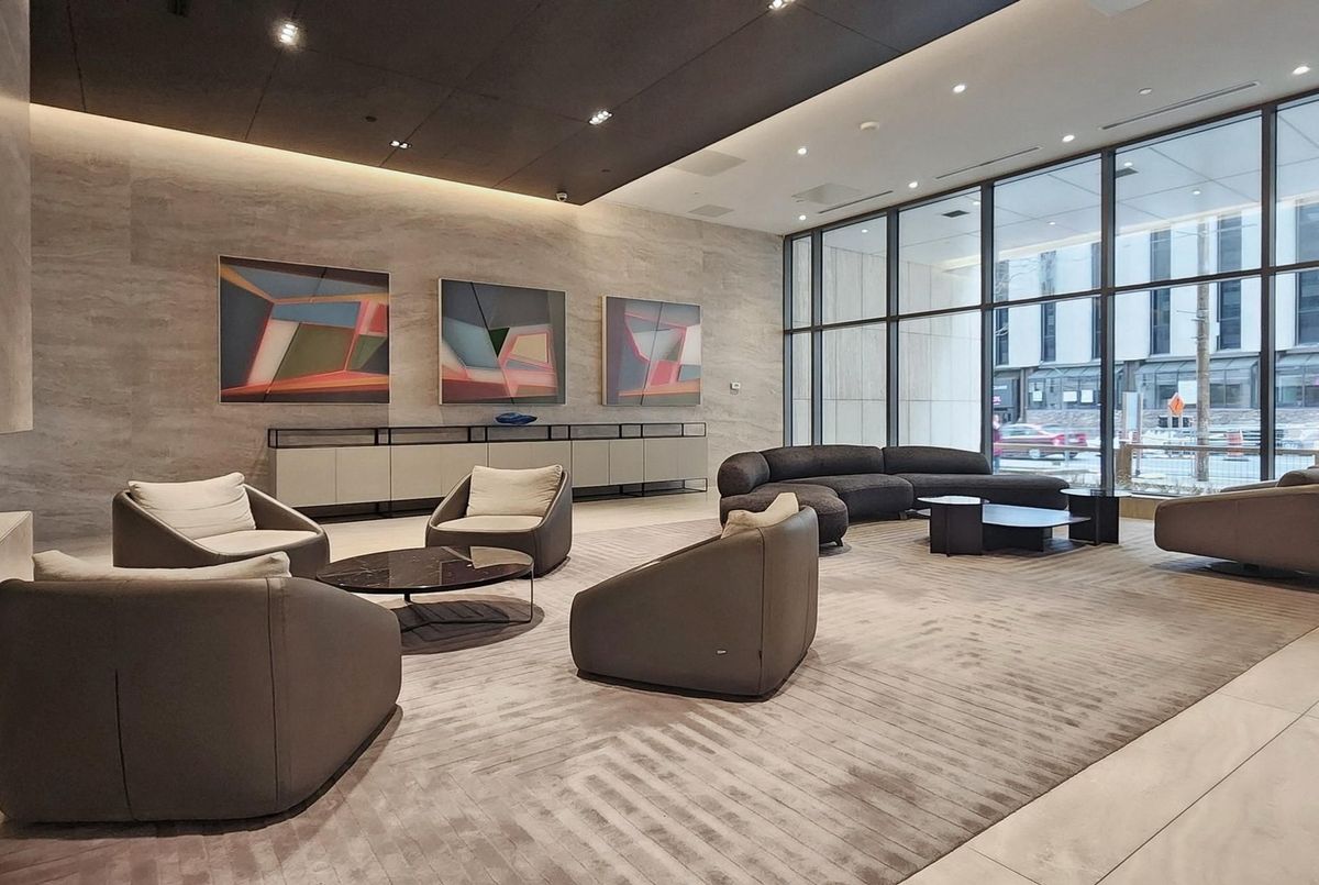 2221 Yonge Street Toronto 2221 Yonge Street Toronto