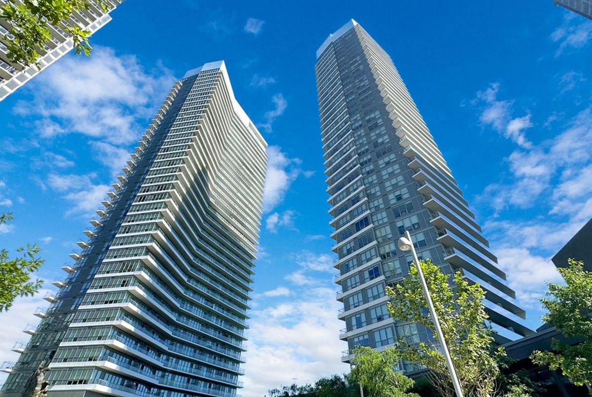 117 Mcmahon Drive Toronto 117 Mcmahon Drive Toronto