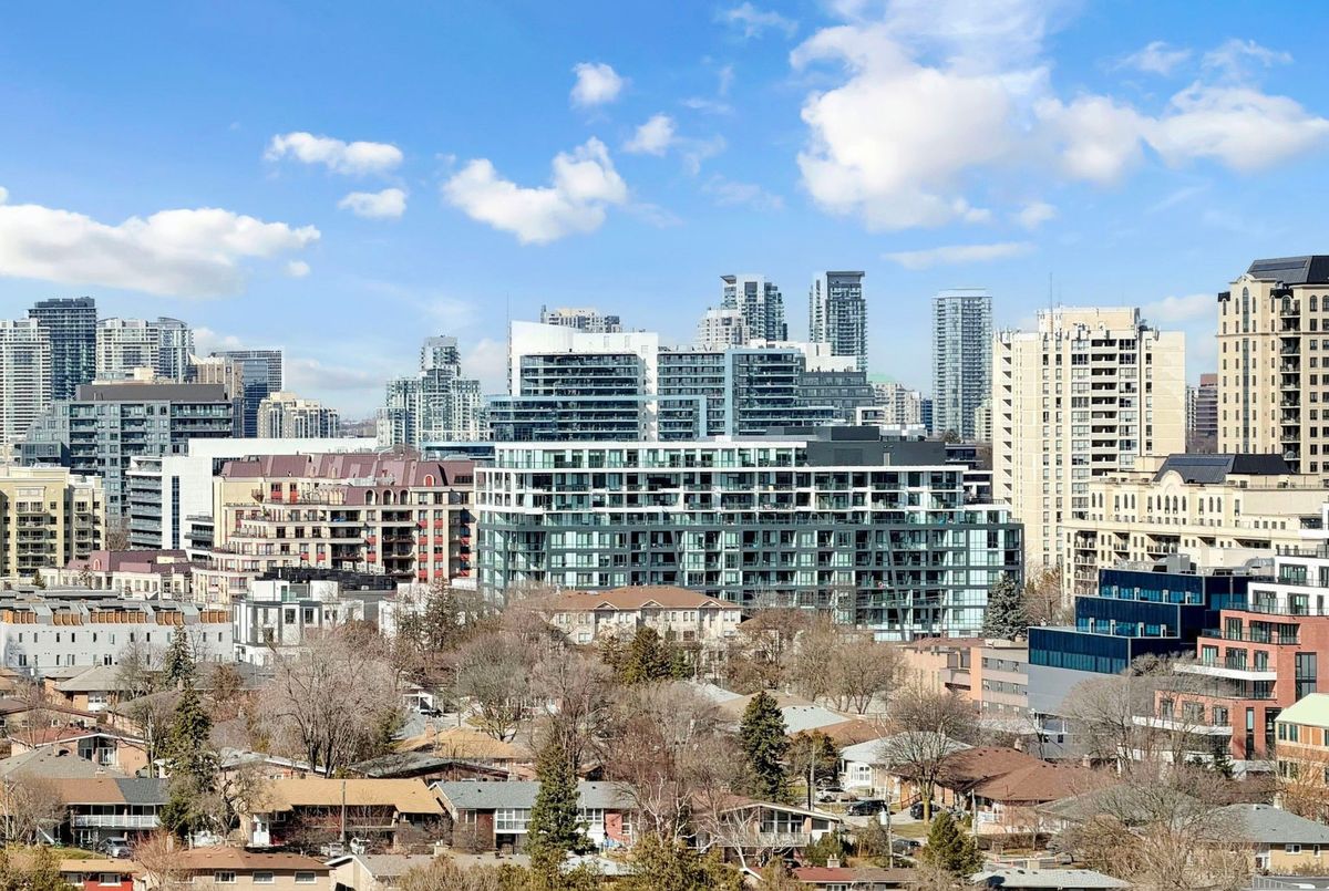 117 Mcmahon Drive Toronto 117 Mcmahon Drive Toronto