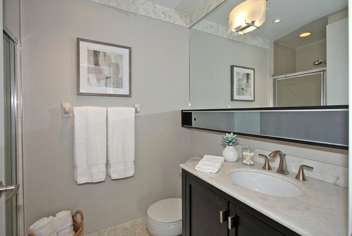 85 Bloor Street E Toronto 85 Bloor Street E Toronto