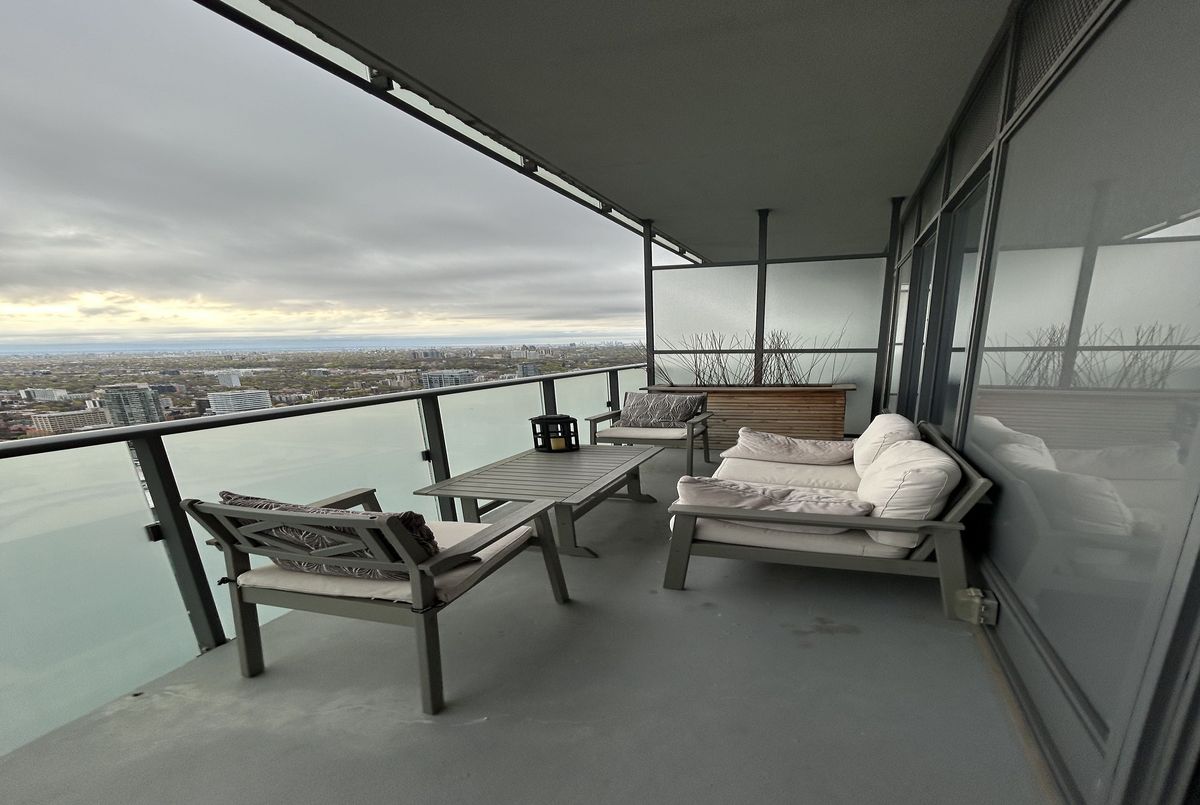 1080 Bay Street Toronto 1080 Bay Street Toronto