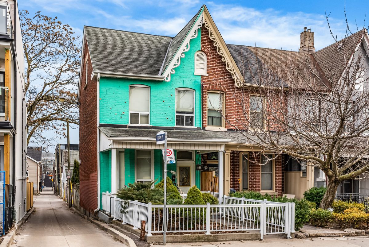 11 Foxley Street Toronto 11 Foxley Street Toronto