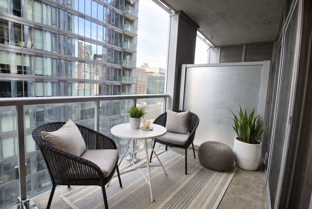 1 Yorkville Avenue Toronto 1 Yorkville Avenue Toronto