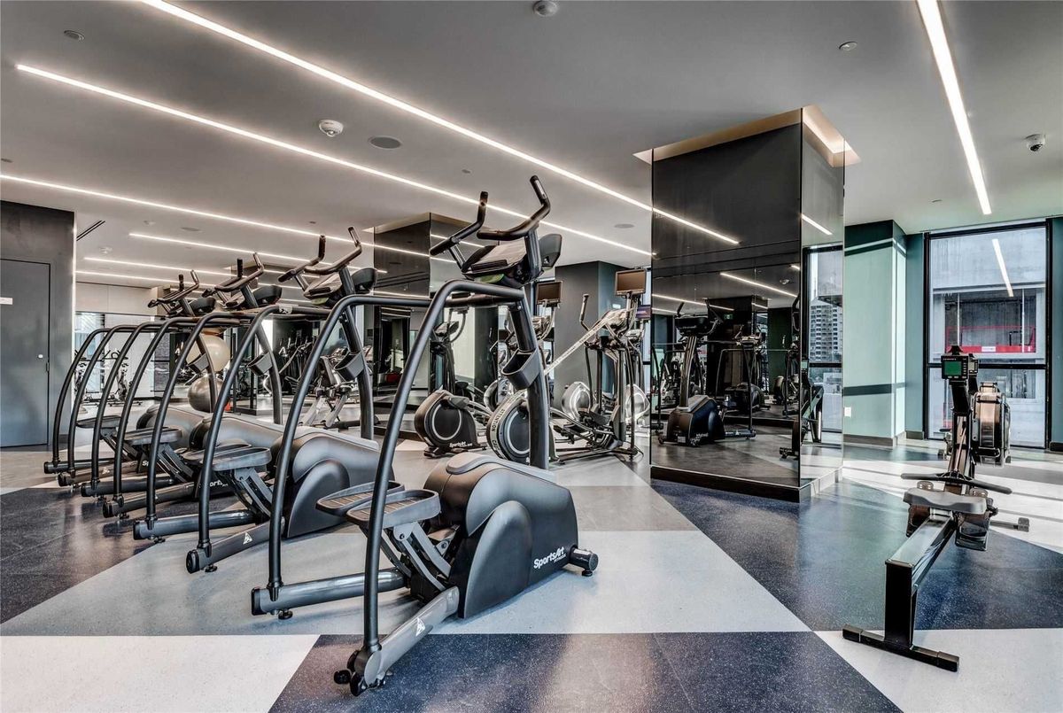 1 Yorkville Avenue Toronto 1 Yorkville Avenue Toronto