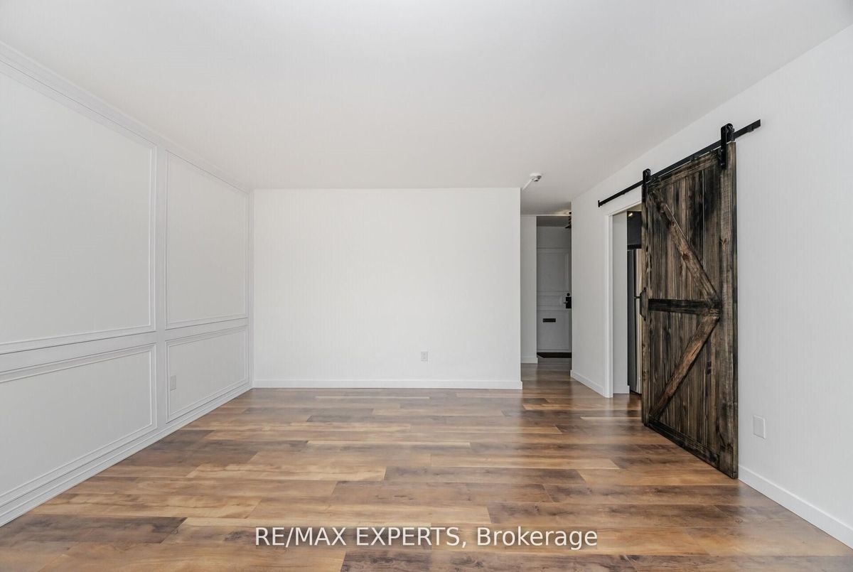 10 Parkway Forest Drive Toronto 10 Parkway Forest Drive Toronto