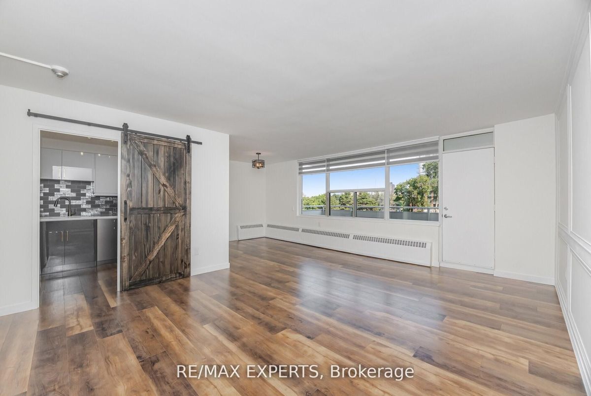 10 Parkway Forest Drive Toronto 10 Parkway Forest Drive Toronto