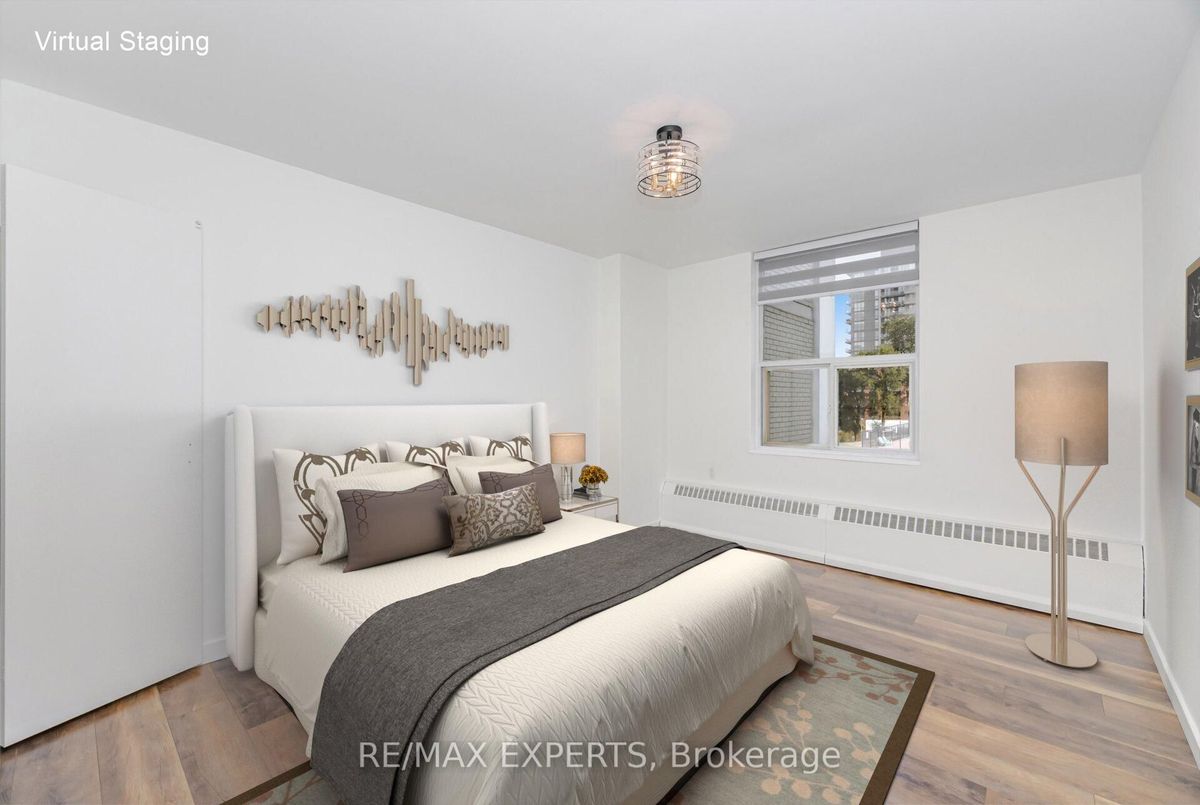 10 Parkway Forest Drive Toronto 10 Parkway Forest Drive Toronto