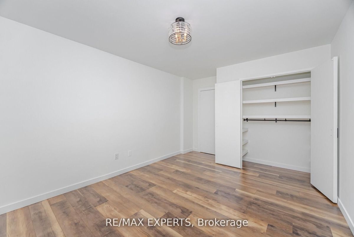 10 Parkway Forest Drive Toronto 10 Parkway Forest Drive Toronto