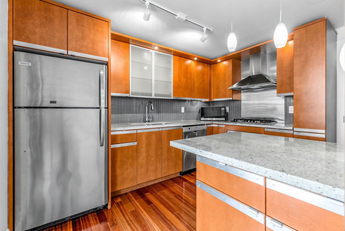 1430 Yonge Street Toronto 1430 Yonge Street Toronto