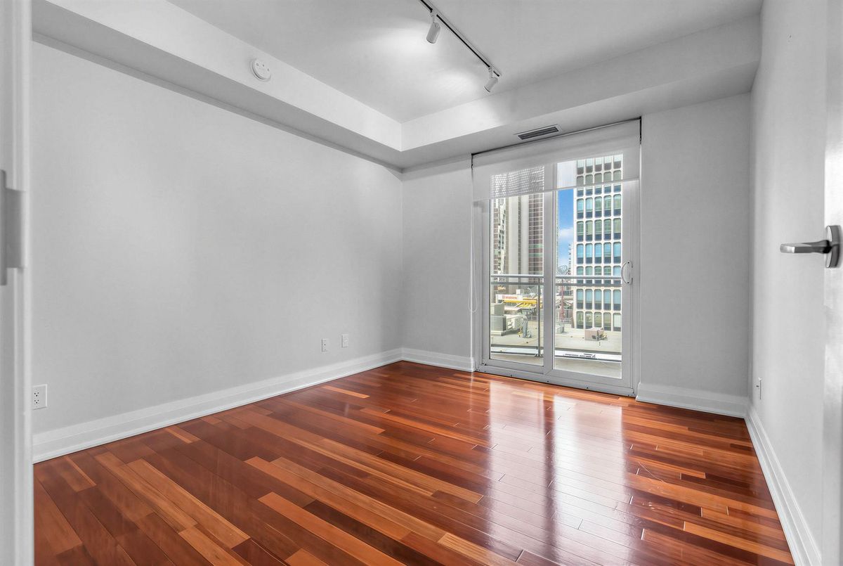 1430 Yonge Street Toronto 1430 Yonge Street Toronto