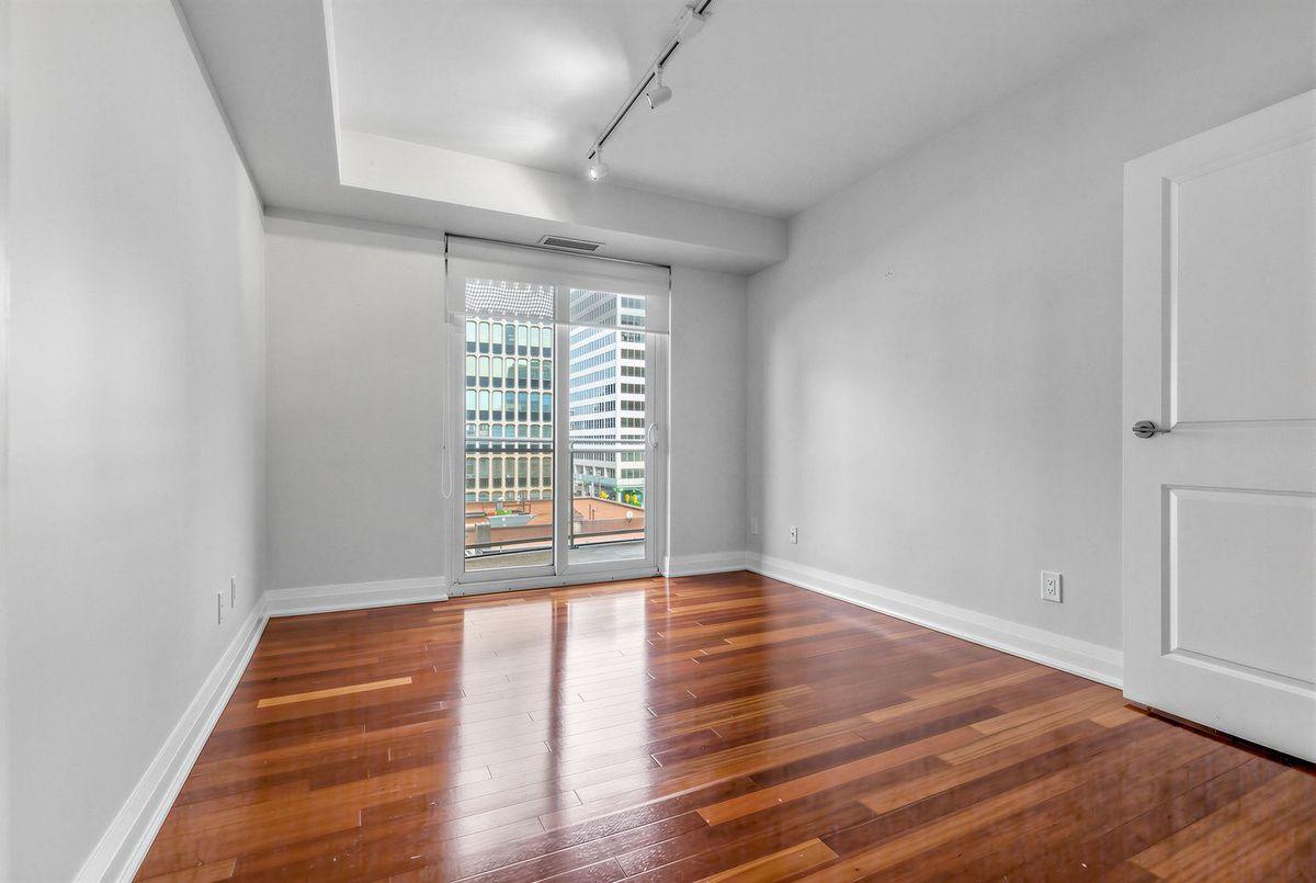 1430 Yonge Street Toronto 1430 Yonge Street Toronto