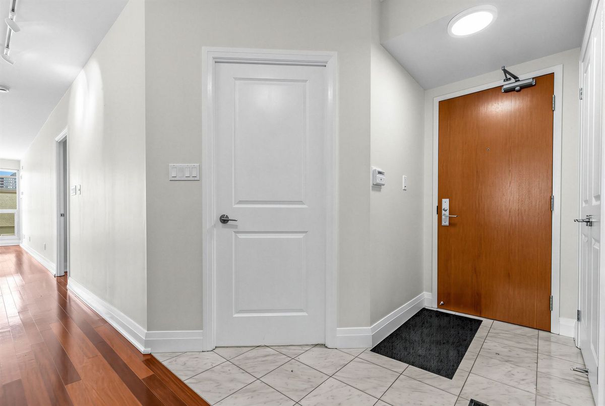 1430 Yonge Street Toronto 1430 Yonge Street Toronto