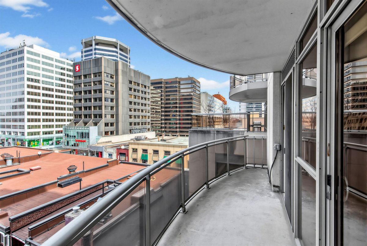 1430 Yonge Street Toronto 1430 Yonge Street Toronto