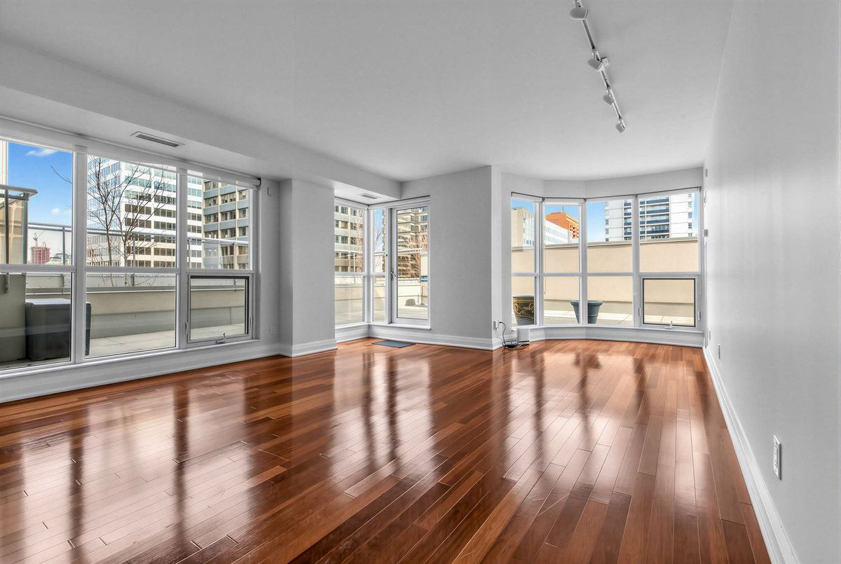 1430 Yonge Street Toronto 1430 Yonge Street Toronto