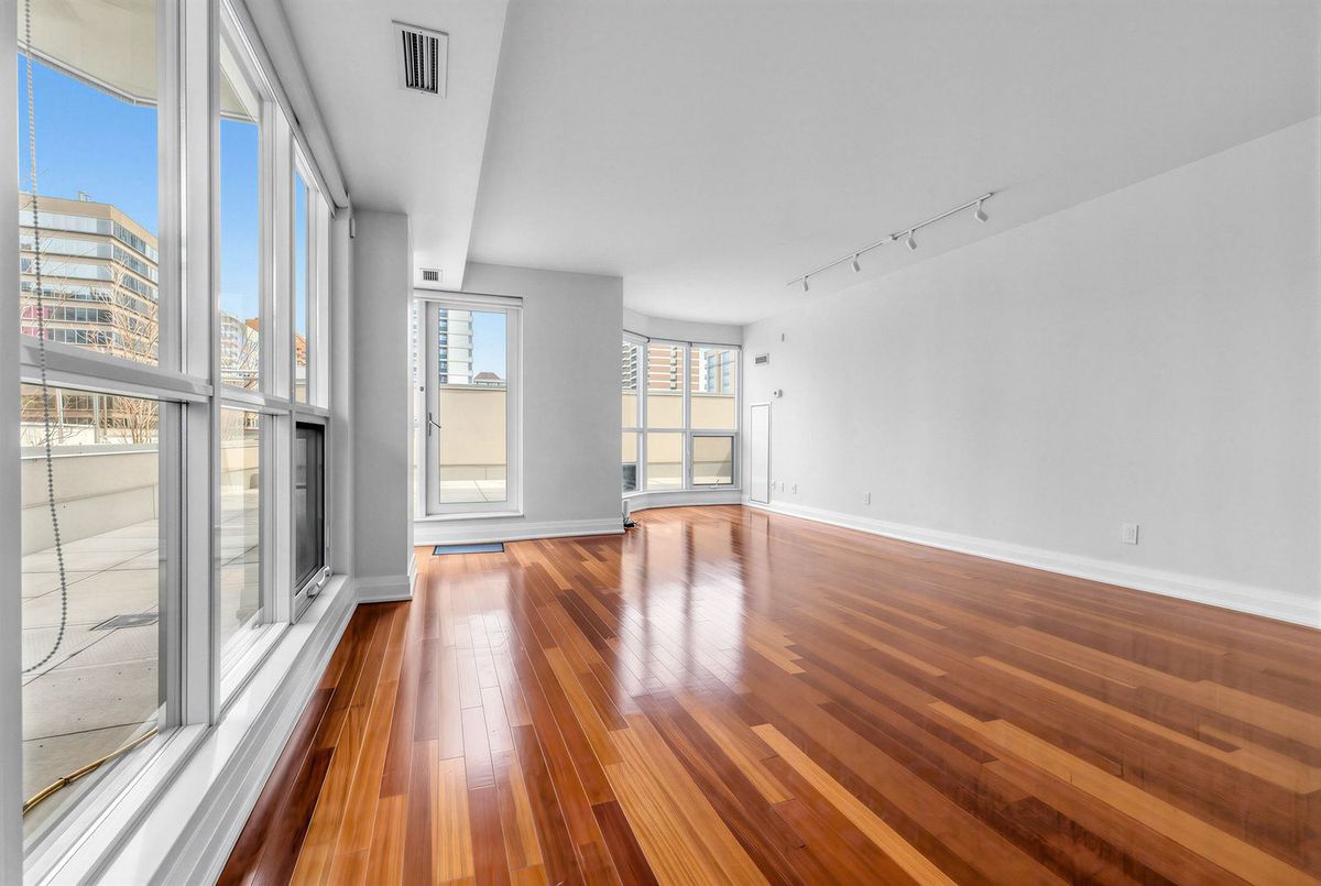 1430 Yonge Street Toronto 1430 Yonge Street Toronto