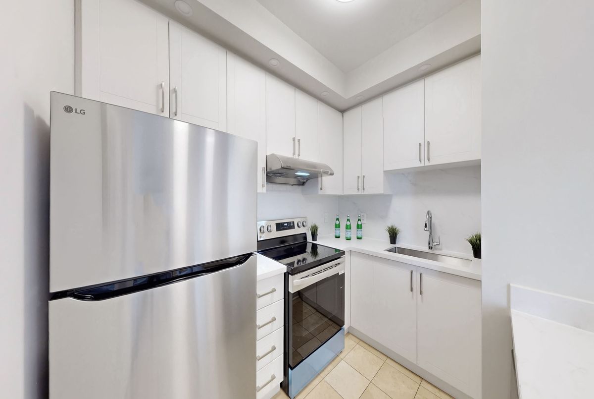 18 Holmes Avenue Toronto 18 Holmes Avenue Toronto